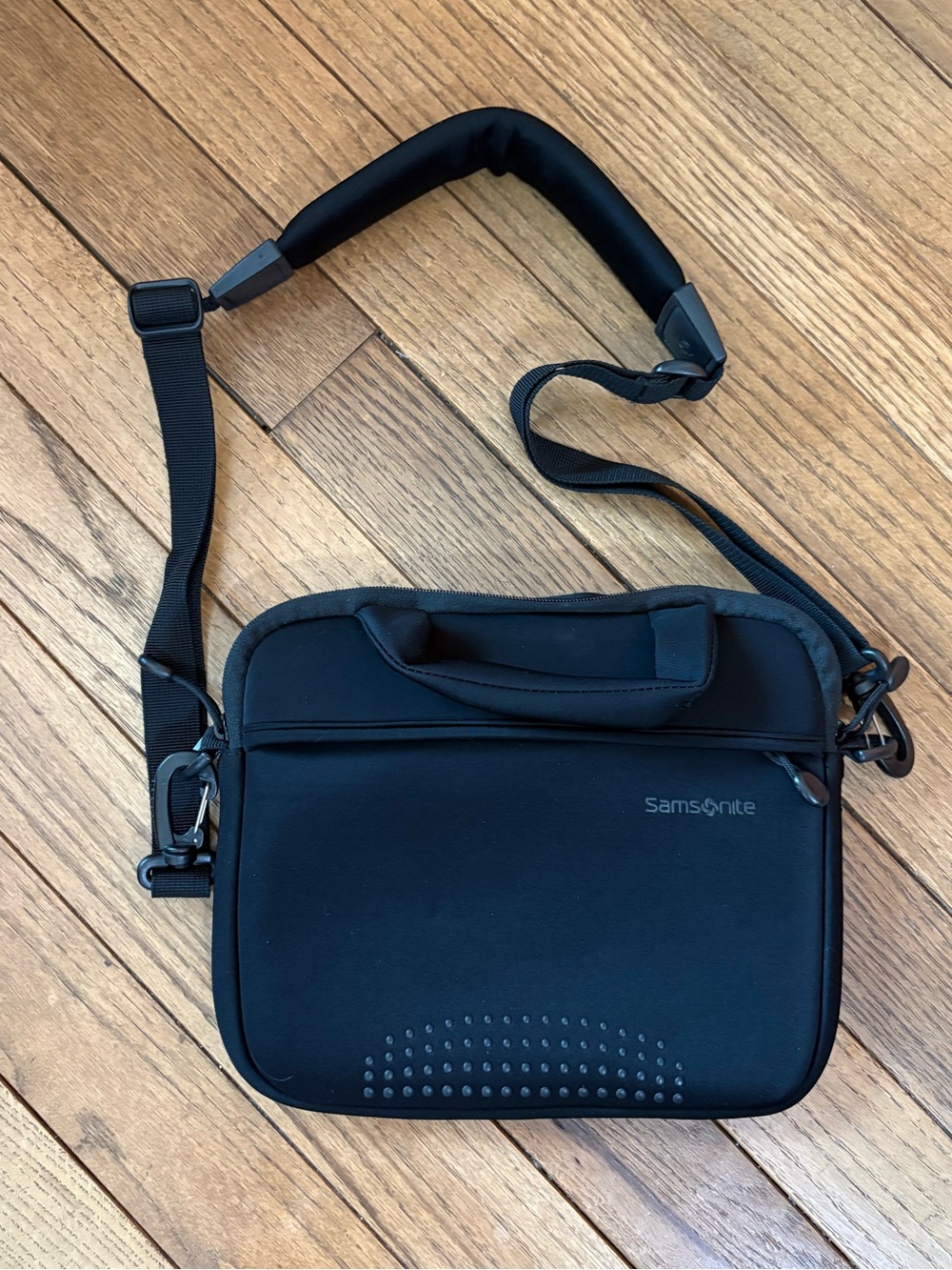 Samsonite Aramon NXT Shuttle Black Case With Strap 10.1 Laptop Ipad - Picture 8 of 8